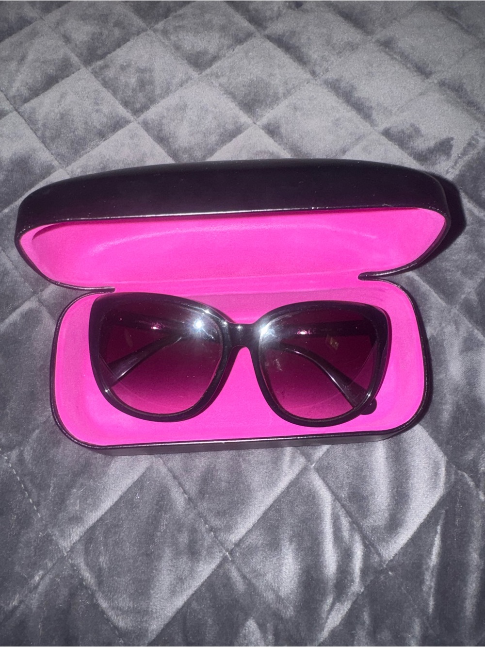 Diane Von Furstenberg Black Oversized Sunglasses with Pink Case, price negotiabl